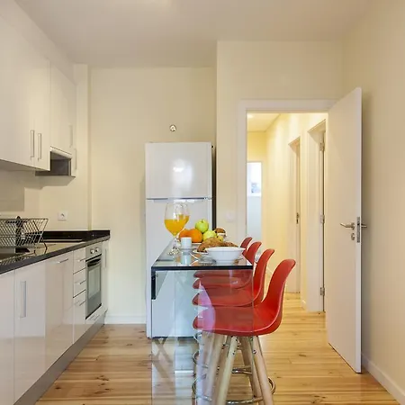 Guestready - Stylish W/ Balcony In Graca