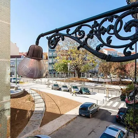 Guestready - Stylish Apt W/ Balcony In Graca Apartment Lisbon