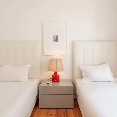 Guestready - Stylish W/ Balcony In Graca * Lisbon
