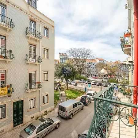Guestready - Stylish W/ Balcony In Graca Apartamento Lisboa