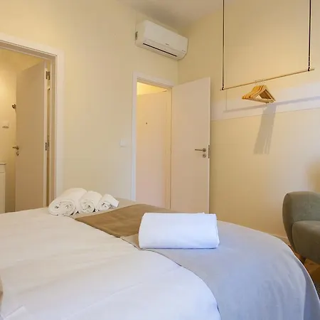 Guestready - Stylish Apt W/ Balcony In Graca
