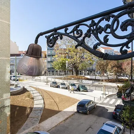 Guestready - Stylish Apt W/ Balcony In Graca *