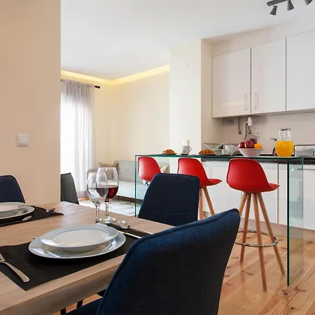 Guestready - Stylish W/ Balcony In Graca Apartamento *