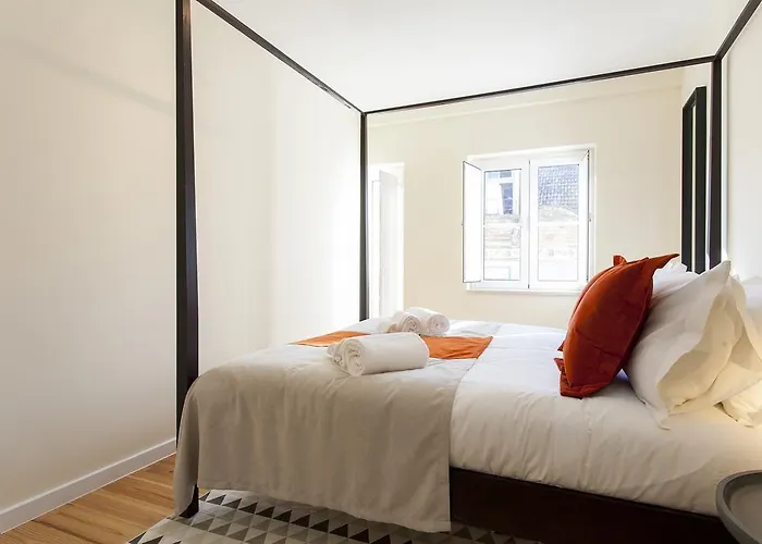 Guestready - Stylish W/ Balcony In Graca Lisboa