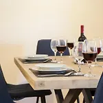 Guestready - Stylish W/ Balcony In Graca Apartman