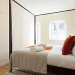 Guestready - Stylish W/ Balcony In Graca Lisboa