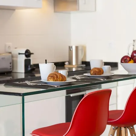 Lägenhet Guestready - Stylish W/ Balcony In Graca