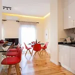 Guestready - Stylish W/ Balcony In Graca Лиссабон