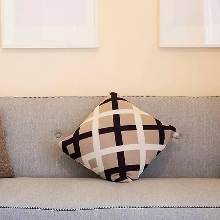 Guestready - Stylish W/ Balcony In Graca * Лиссабон